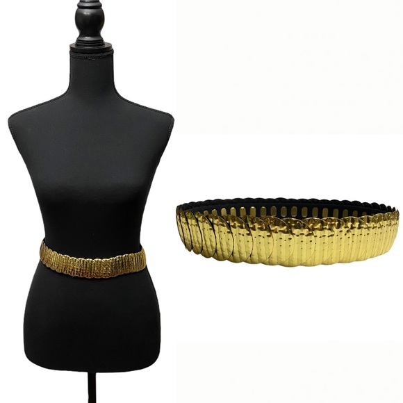 Vintage Accessories - Vintage Textured Metal Disc Stretch Waist Belt